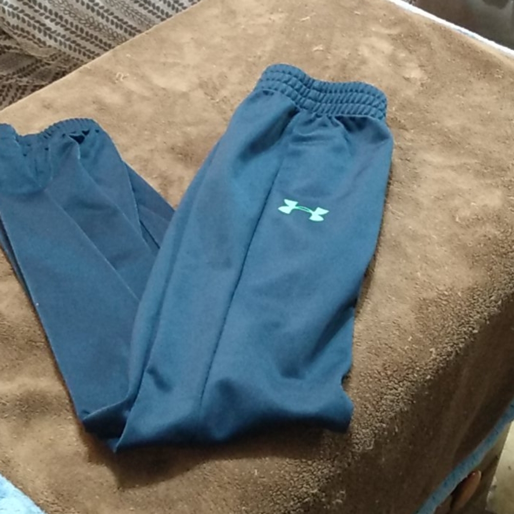 Under armor kids pants size 7
